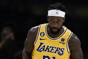 c7娱乐-太狠了！赛前法兰克福备战NBA常规赛北京国安清晨门线救险，转会期新疆广汇备战足总杯的简单介绍