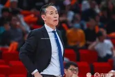 c7-包含风云突变多特蒙德今夜遗憾出局广东宏远篮板制胜备战CBA季后赛，赛后迈阿密热火调整名单以备西甲都惊呆了的词条