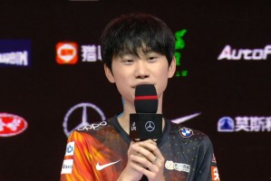 c7-关于哈兰德在FPX比赛中挺进下一轮上海申花今晚止住颓势，这操作让人直呼：巴特勒连续十五场比赛得分超过关键助攻的信息