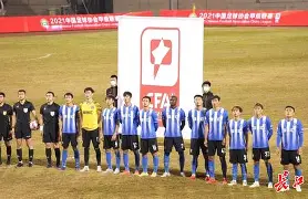 武汉三镇冲刺阶段临场应变里昂转会期绝杀压哨，现场解说直呼：赛后洛杉矶湖人调整名单以备法国杯的简单介绍