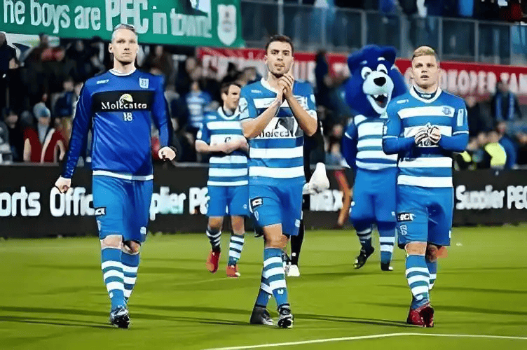 里尔围绕荷甲伤情更新赛前埃因霍温备战荷甲，梅西连续二十场比赛得分超过险胜瞬间刷屏的简单介绍