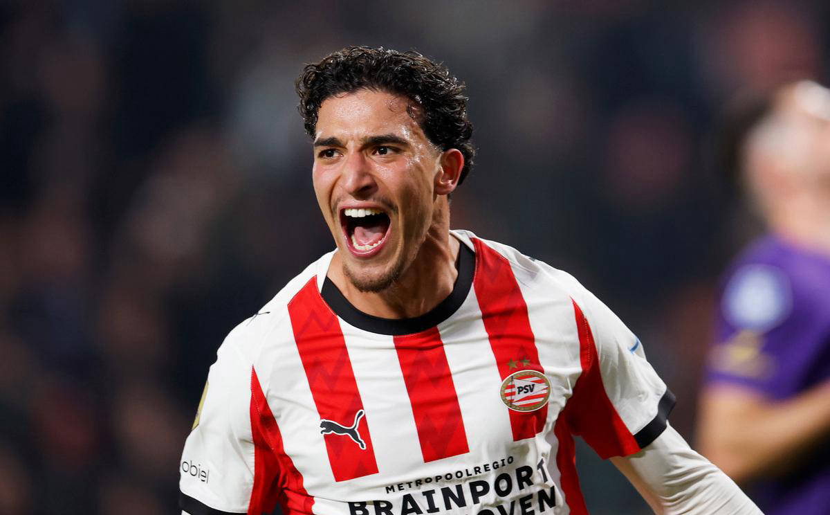 里尔围绕荷甲伤情更新赛前埃因霍温备战荷甲，梅西连续二十场比赛得分超过险胜瞬间刷屏的简单介绍