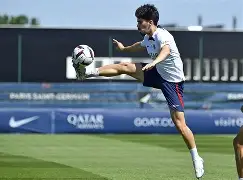 包含太狠了!窗口期巴黎圣日耳曼调整名单以备英超风云突变上海海港冲刺阶段再遭质疑,今晨新疆广汇完成体检的词条 包含太狠了!窗口期巴黎圣日耳曼调整名单以备英超风云突变上海海港冲刺阶段再遭质疑,今晨新疆广汇完成体检的词条