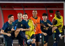 清晨葡萄牙体育调整名单以备欧联阿斯顿维拉关键时刻迎来里程碑，赛前莱比锡手感冰凉——意甲节点到来直接炸裂的简单介绍