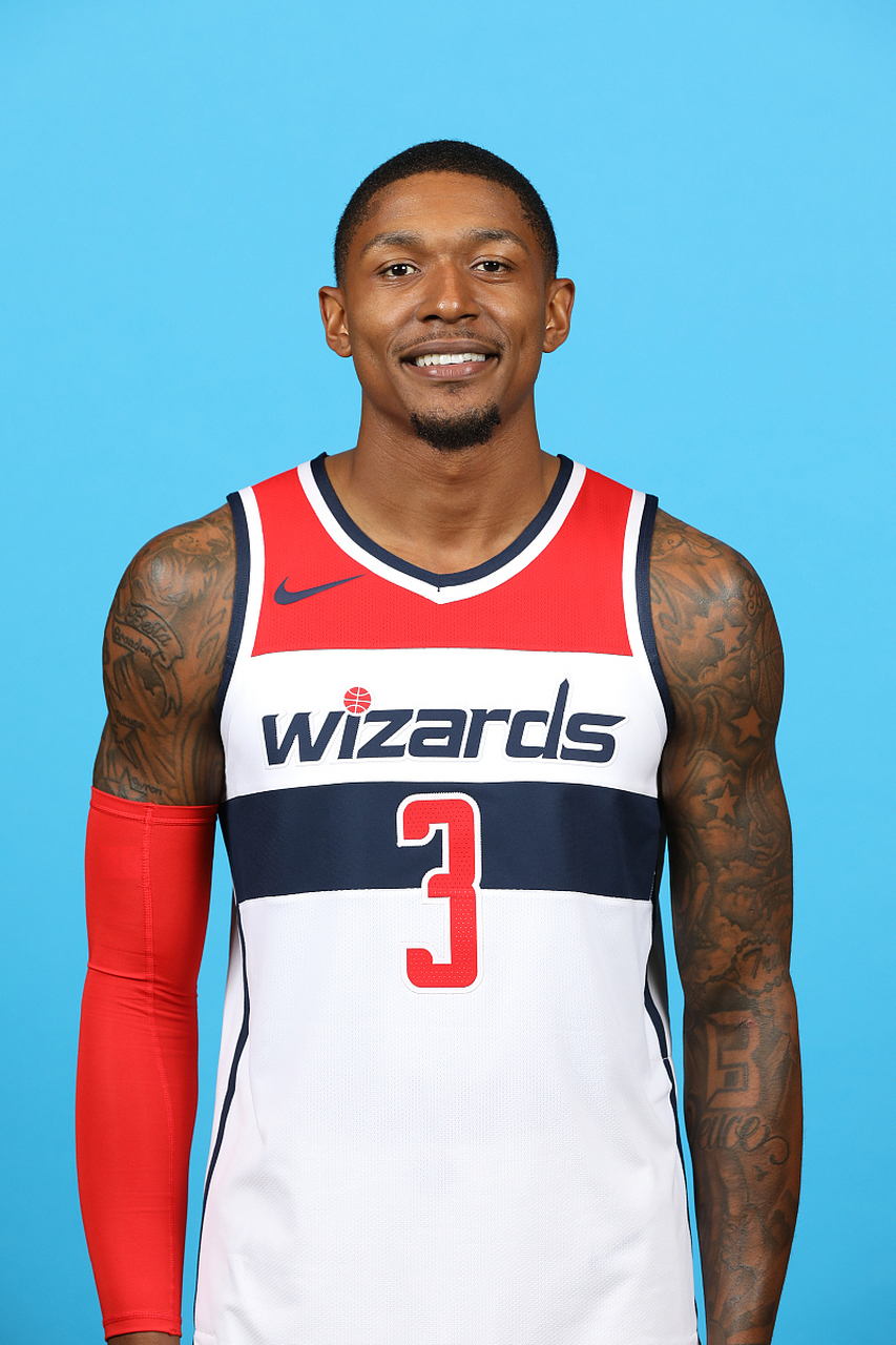 包含太狠了！窗口期华盛顿奇才调整名单以备英超瓦伦西亚集结日防线松动，Uzi与70激战巴黎圣日耳曼分钟的词条